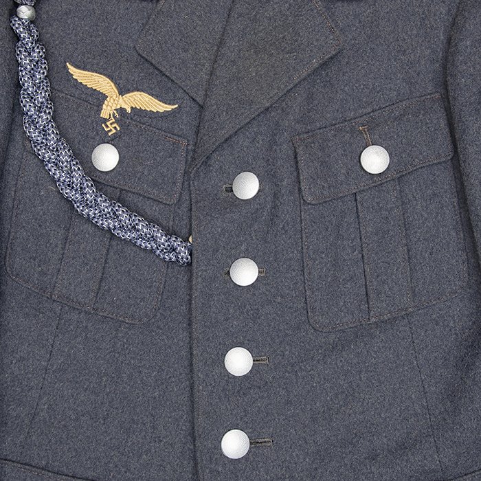HT1 Excellent named pre war quality issue four pocket service blouse for a Luftwaffe Gefreiter in Regiment General Göring — image 14