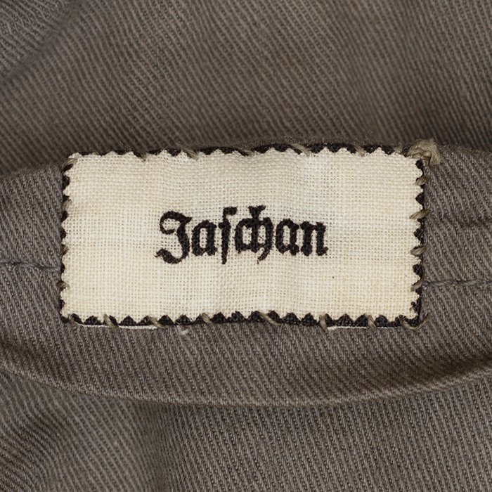 HT1 Excellent named pre war quality issue four pocket service blouse for a Luftwaffe Gefreiter in Regiment General Göring — image 28