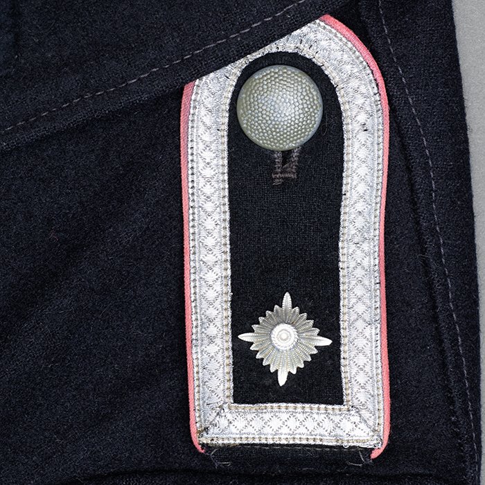 HT3 Partially restored mid war Waffen-SS contract black Panzer wrap for an SS-Obertscharführer in 2. SS-Panzerdivision Das Reich — image 15