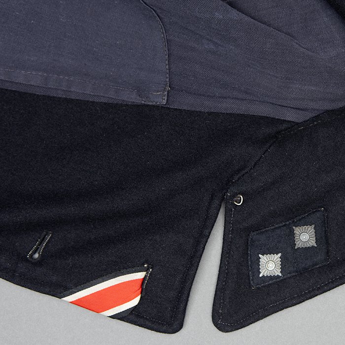 HT3 Partially restored mid war Waffen-SS contract black Panzer wrap for an SS-Obertscharführer in 2. SS-Panzerdivision Das Reich — image 18