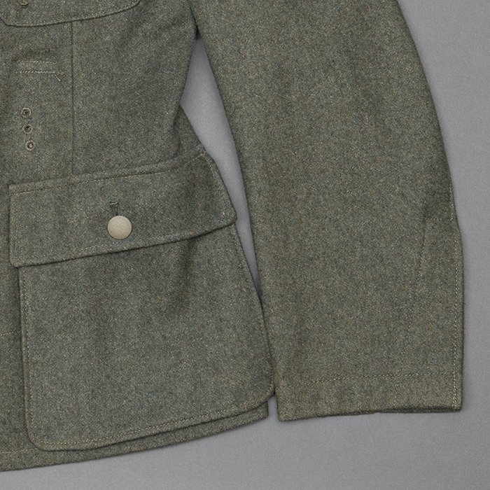 HB1 Excellent Heer M43 blouse for a Panzergrenadier Oberschütze — image 17