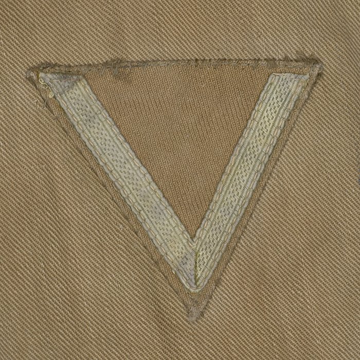 PR7 Service used Luftwaffe tropical service blouse for a Gefreiter of Flak — image 18