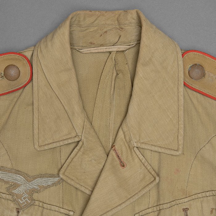 PR7 Service used Luftwaffe tropical service blouse for a Gefreiter of Flak — image 4