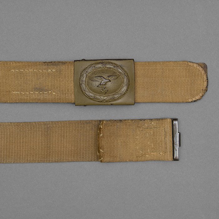 GR7 Luftwaffe EM tropical belt and buckle, N&H 1942 — image 4