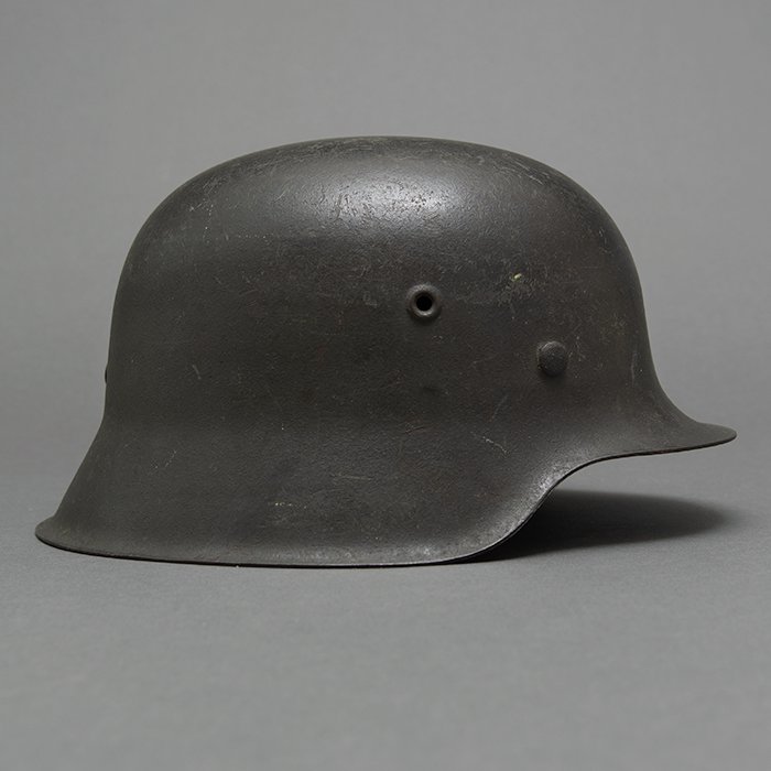 GR3 Heer M42 single decal helmet — image 12