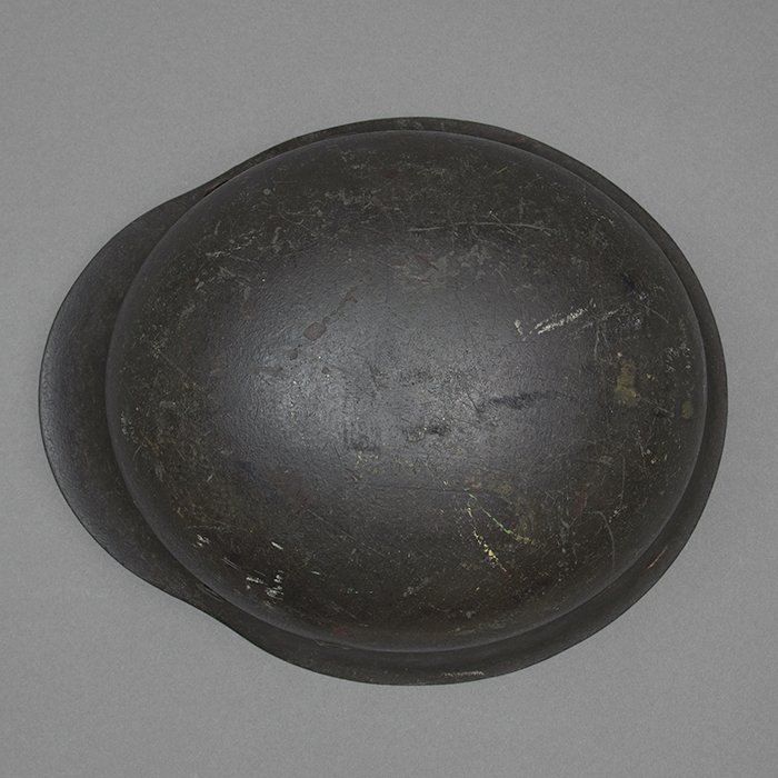 GR3 Heer M42 single decal helmet — image 16