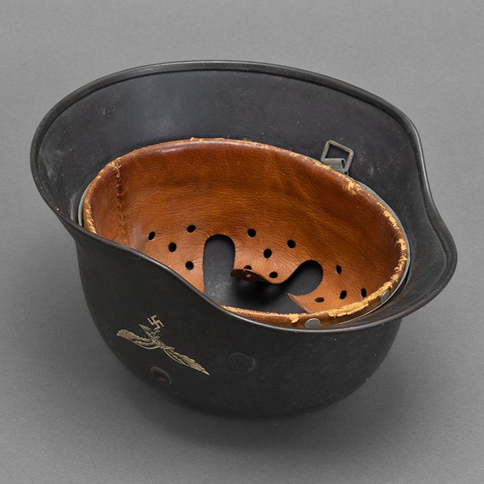 GR4 Nice Luftwaffe M40 single decal helmet — image 17