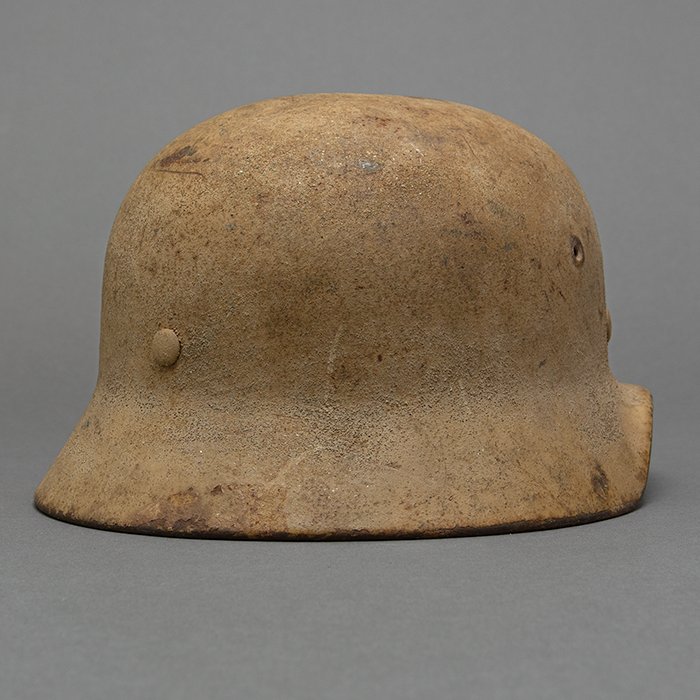 GR5 Heer M40 single decal tan sand camouflaged helmet — image 10