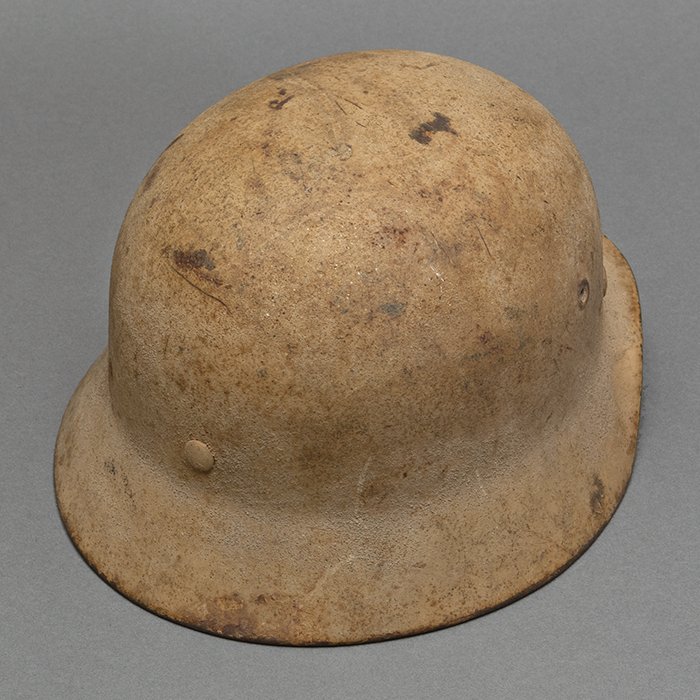 GR5 Heer M40 single decal tan sand camouflaged helmet — image 9