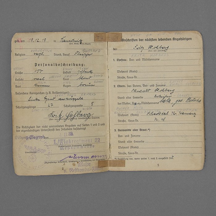 GR8 Soldbuch for a Luftwaffe Flak Obergefreiter — image 4