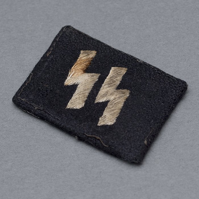 HT30 Uniform removed SS runic collar patch, 'borderless runes' variant — image 3