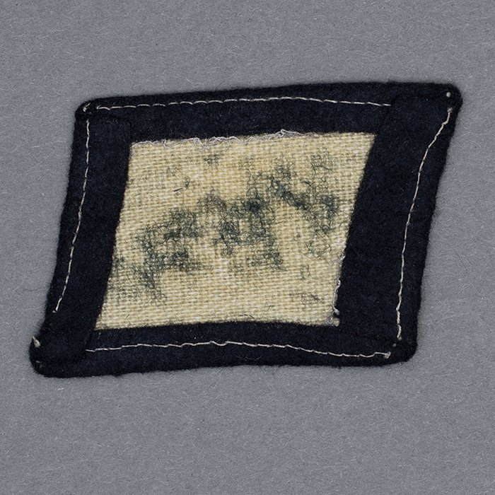 HT28 Horizontal machine embroidered collar patch for an EM in 3. SS-Panzerdivsion Totenkopf — image 4