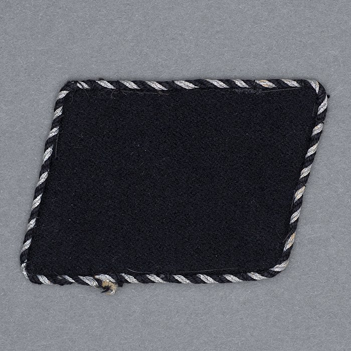 HT27 Pair of uniform removed collar patches for a SS Leibstandarte Adolf Hitler EM — image 7