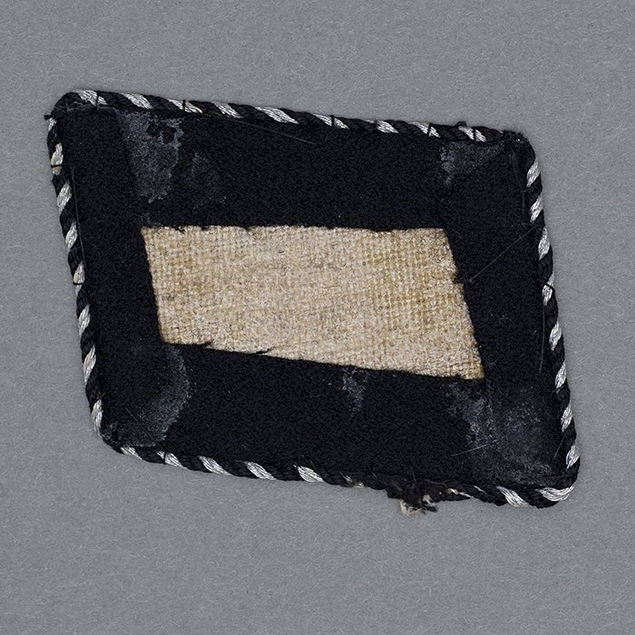 HT27 Pair of uniform removed collar patches for a SS Leibstandarte Adolf Hitler EM — image 8