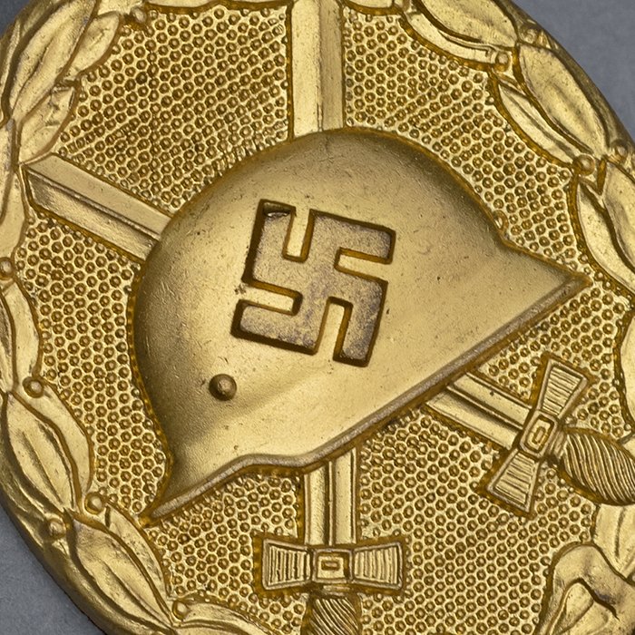 HT19 Excellent 1939 Gold Wound Badge — image 4