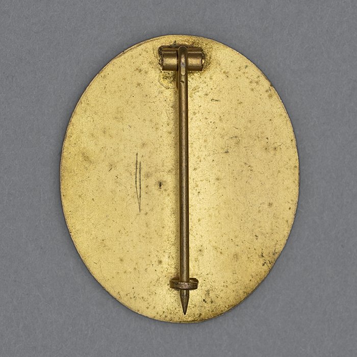 HT19 Excellent 1939 Gold Wound Badge — image 5