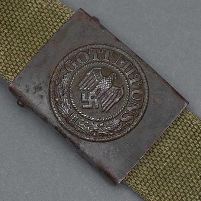 LA13 Service used Heer EM tropical belt with web tabbed buckle — image 5