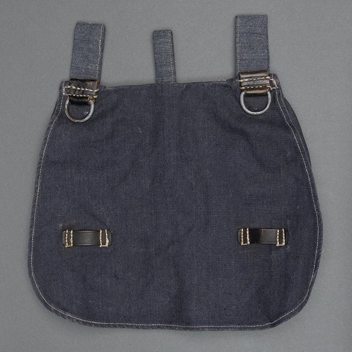 LA20 Late issue M44 style Luftwaffe bread bag — image 2