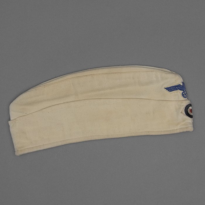 JS8 French made white Kriegsmarine EM overseas cap — image 10