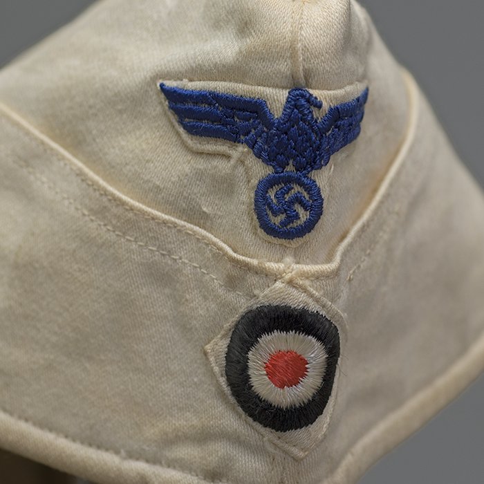 JS8 French made white Kriegsmarine EM overseas cap — image 3