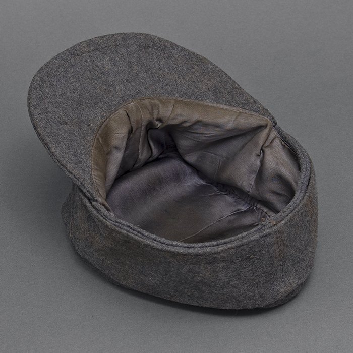 BX4 Luftschutz EM M43 cap — image 15