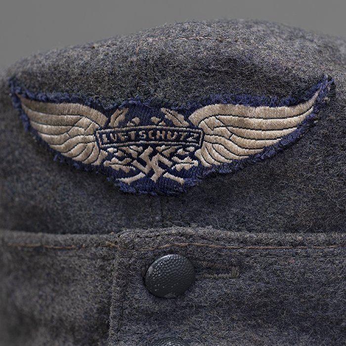 BX4 Luftschutz EM M43 cap — image 3