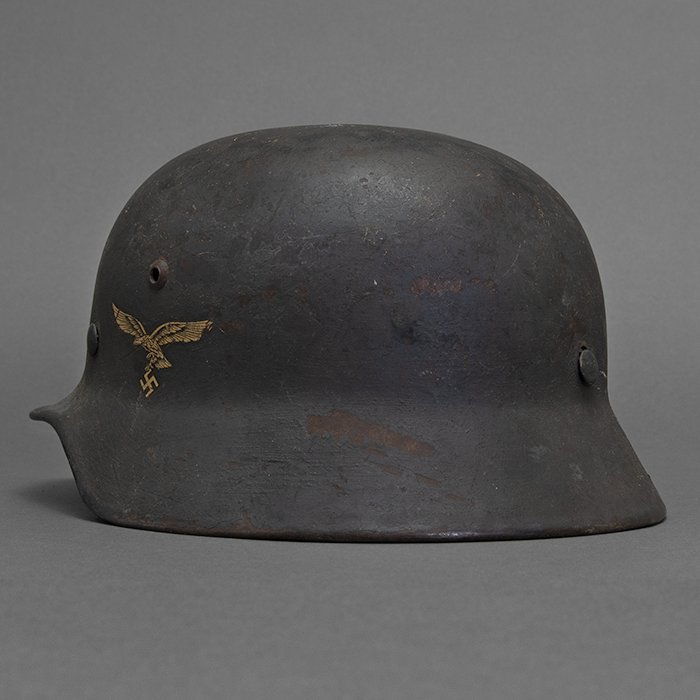LA9 Luftwaffe M35 single decal overpaint camouflage helmet — image 7