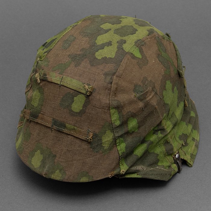 RG1 Service used second type Waffen-SS helmet cover of Oakleaf pattern camouflaged fabric — image 4