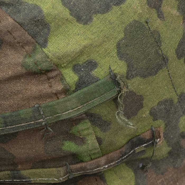 RG1 Service used second type Waffen-SS helmet cover of Oakleaf pattern camouflaged fabric — image 8