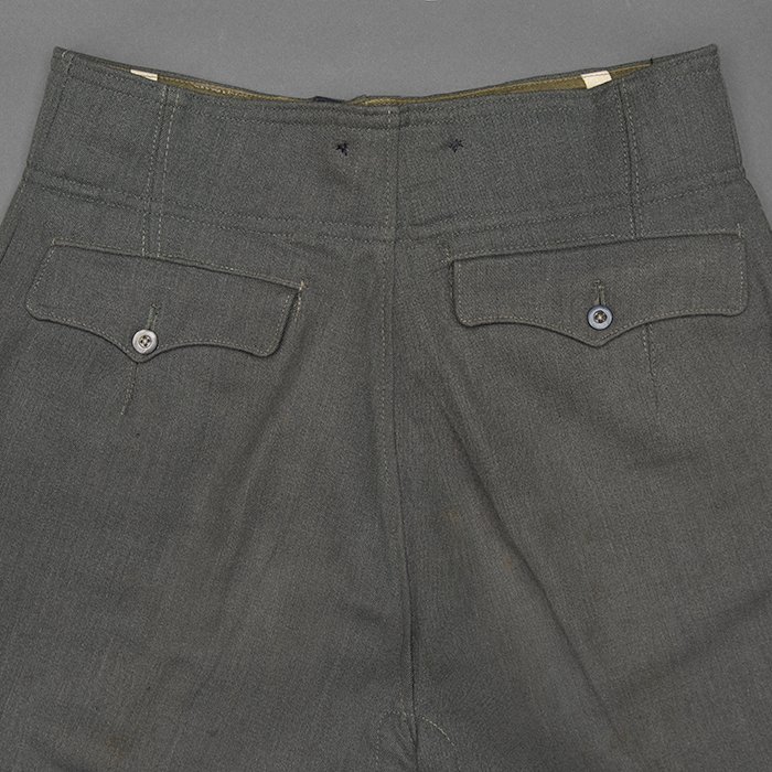 LA6 Heer assault gun trousers in gabardine material — image 15