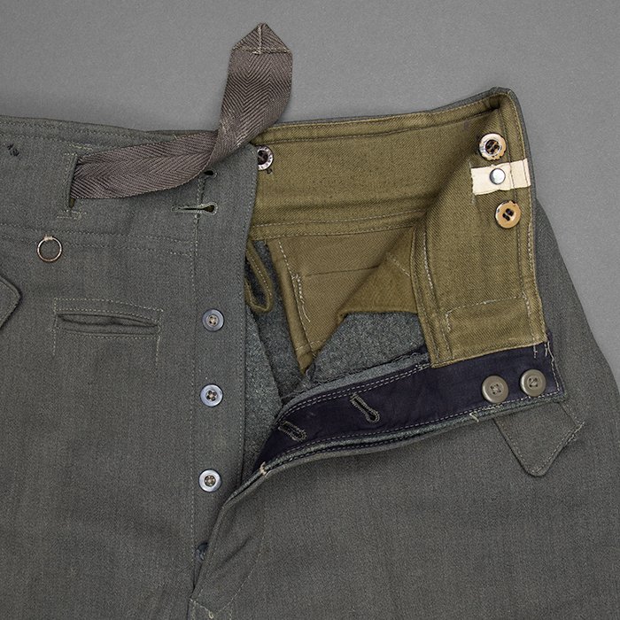 LA6 Heer assault gun trousers in gabardine material — image 7