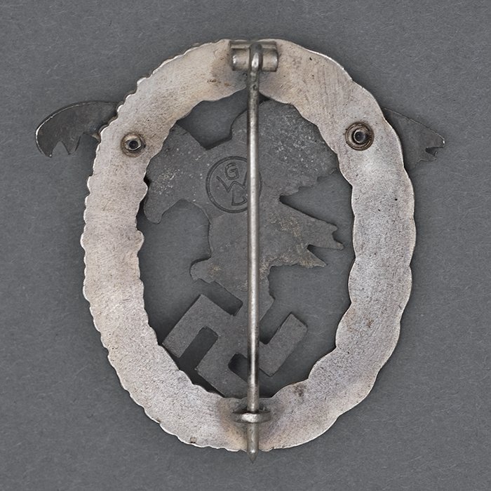 BX2 Cased GWL Luftwaffe Observer's Badge — image 7