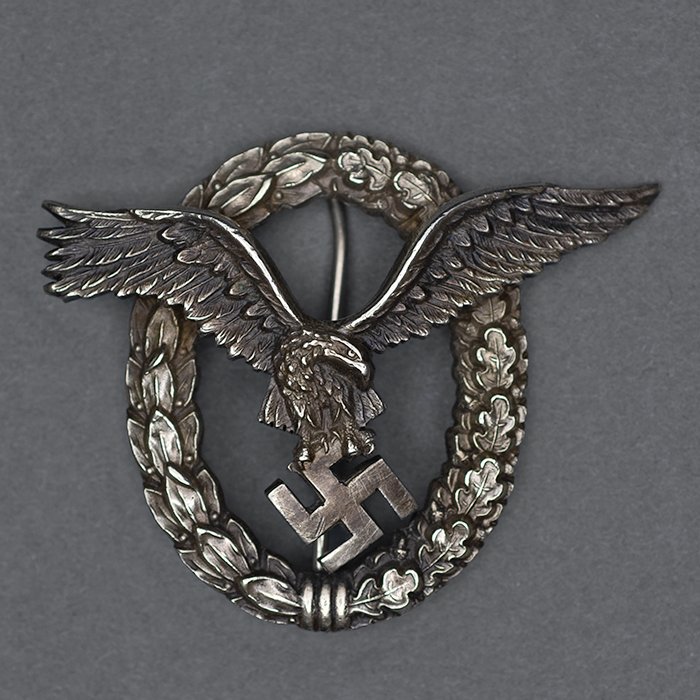 BX3 Cased Juncker Luftwaffe Pilot's Badge — image 4