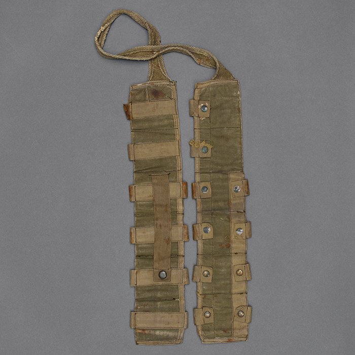LA11 Seldom encountered first pattern 'Heer model' Luftwaffe Fallschirmjäger 98k ammunition bandolier — image 15