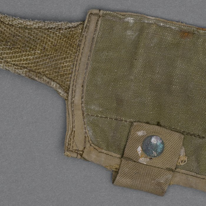 LA11 Seldom encountered first pattern 'Heer model' Luftwaffe Fallschirmjäger 98k ammunition bandolier — image 16