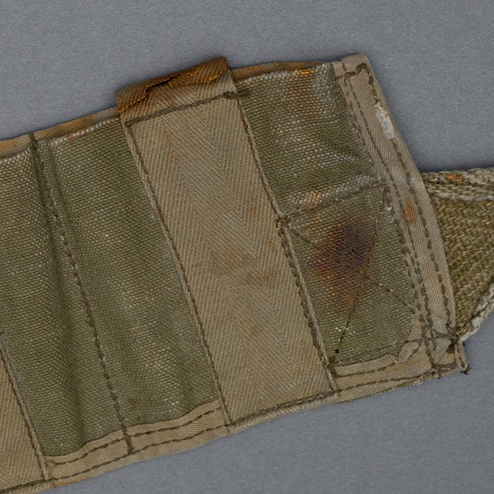 LA11 Seldom encountered first pattern 'Heer model' Luftwaffe Fallschirmjäger 98k ammunition bandolier — image 18