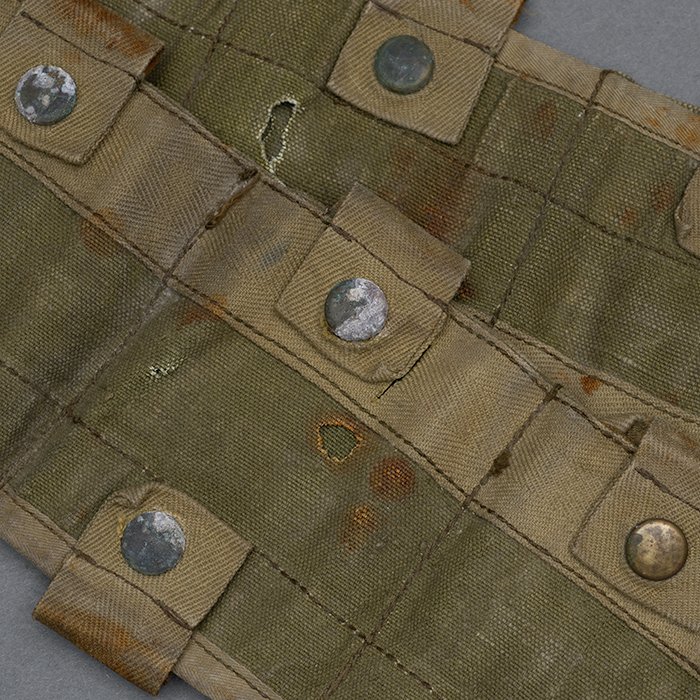 LA11 Seldom encountered first pattern 'Heer model' Luftwaffe Fallschirmjäger 98k ammunition bandolier — image 3