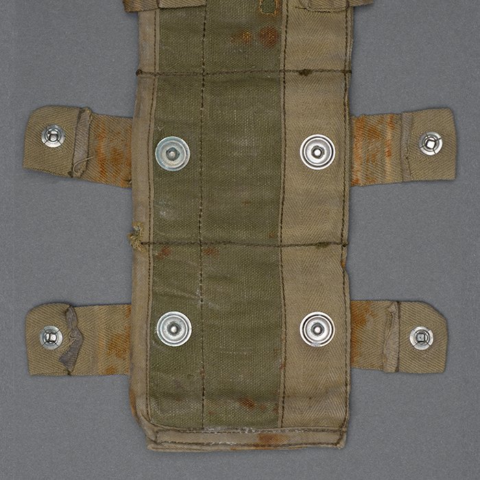 LA11 Seldom encountered first pattern 'Heer model' Luftwaffe Fallschirmjäger 98k ammunition bandolier — image 6