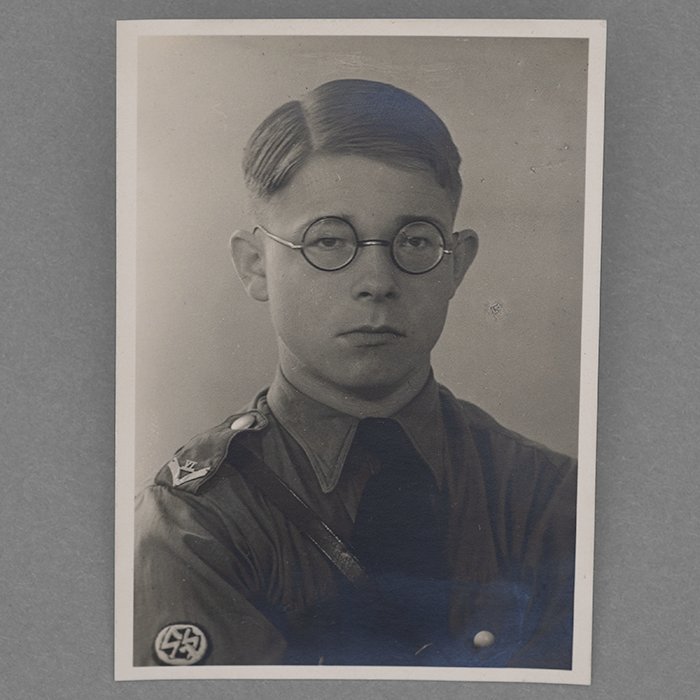 RD7 Photograph of a young SS Fliegersturm member — image 2