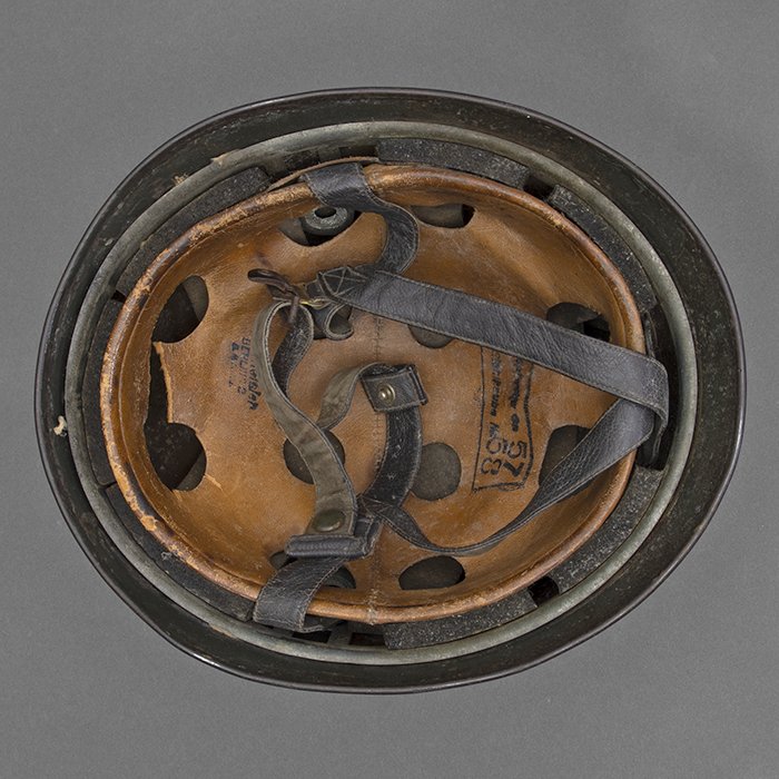 DM36 Luftwaffe M38 single decal tan camouflaged Fallschirmjäger helmet — image 24