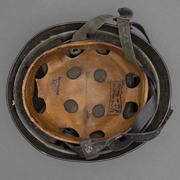 DM36 Luftwaffe M38 single decal tan camouflaged Fallschirmjäger helmet — image 28