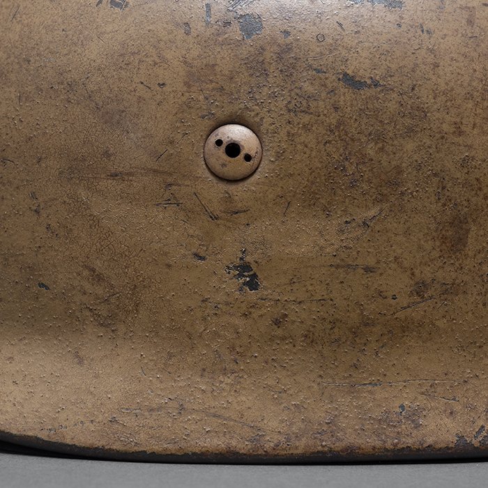DM36 Luftwaffe M38 single decal tan camouflaged Fallschirmjäger helmet — image 3