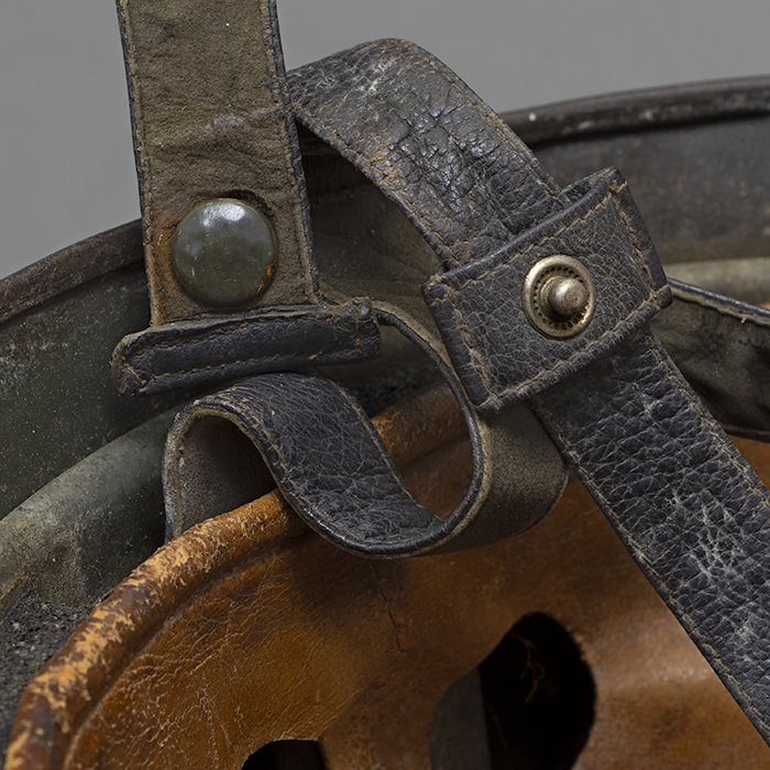 DM36 Luftwaffe M38 single decal tan camouflaged Fallschirmjäger helmet — image 38