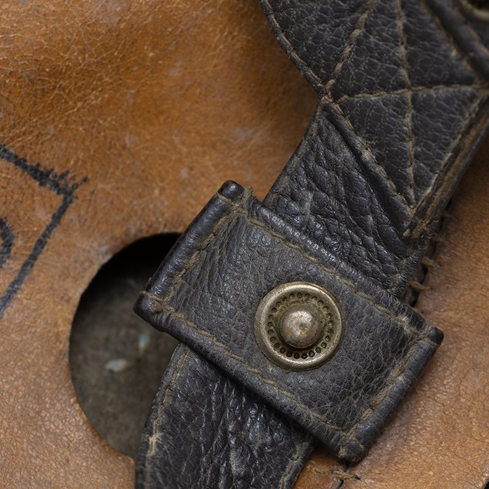 DM36 Luftwaffe M38 single decal tan camouflaged Fallschirmjäger helmet — image 40