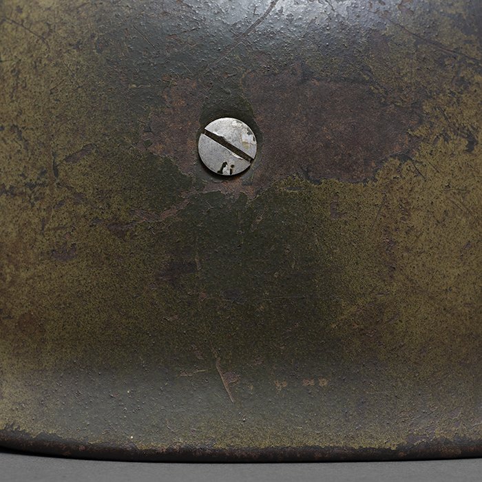 DM37 Later issue Luftwaffe M38 dual color camouflaged Fallschirmjäger helmet — image 3