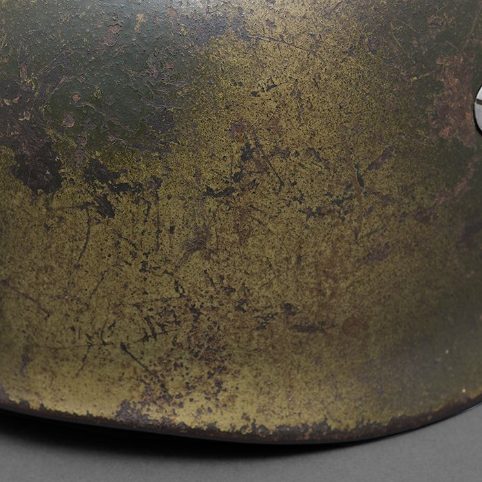 DM37 Later issue Luftwaffe M38 dual color camouflaged Fallschirmjäger helmet — image 7