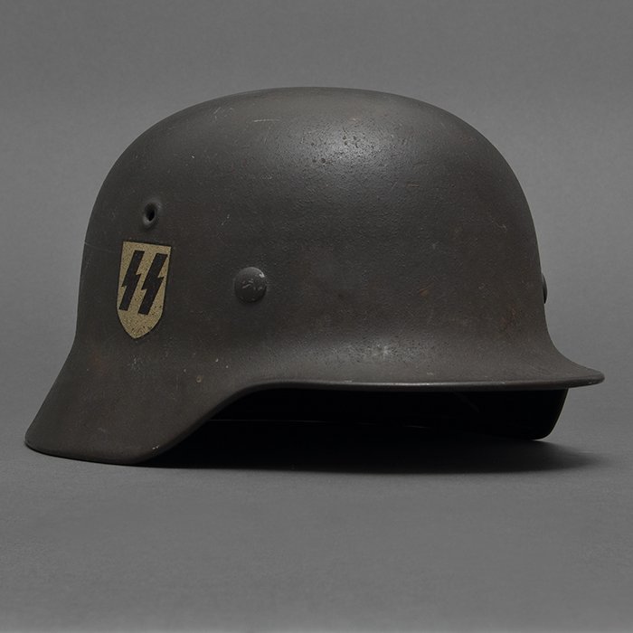 DM34 Splendid Waffen-SS M40 single decal helmet — image 5