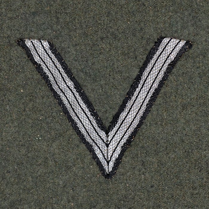 DM26 Waffen-SS contract M36 style service blouse for an Infanterie SS-Oberscharführer — image 18