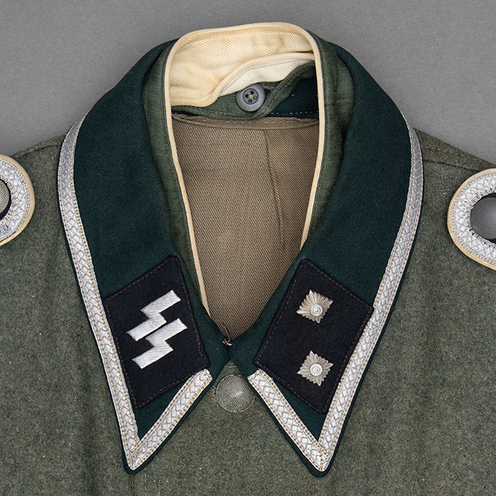 DM26 Waffen-SS contract M36 style service blouse for an Infanterie SS-Oberscharführer — image 4
