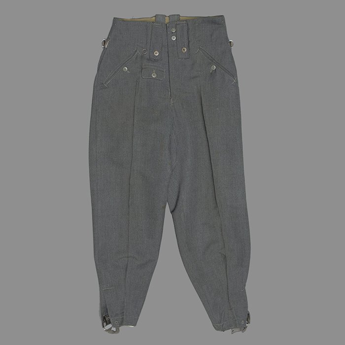 DM29 Heer issue Keilhose made from gabardine fabric — image 2